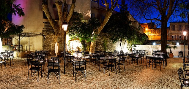 La cour d’honneur à Avignon